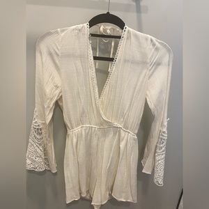 White lace romper size small!